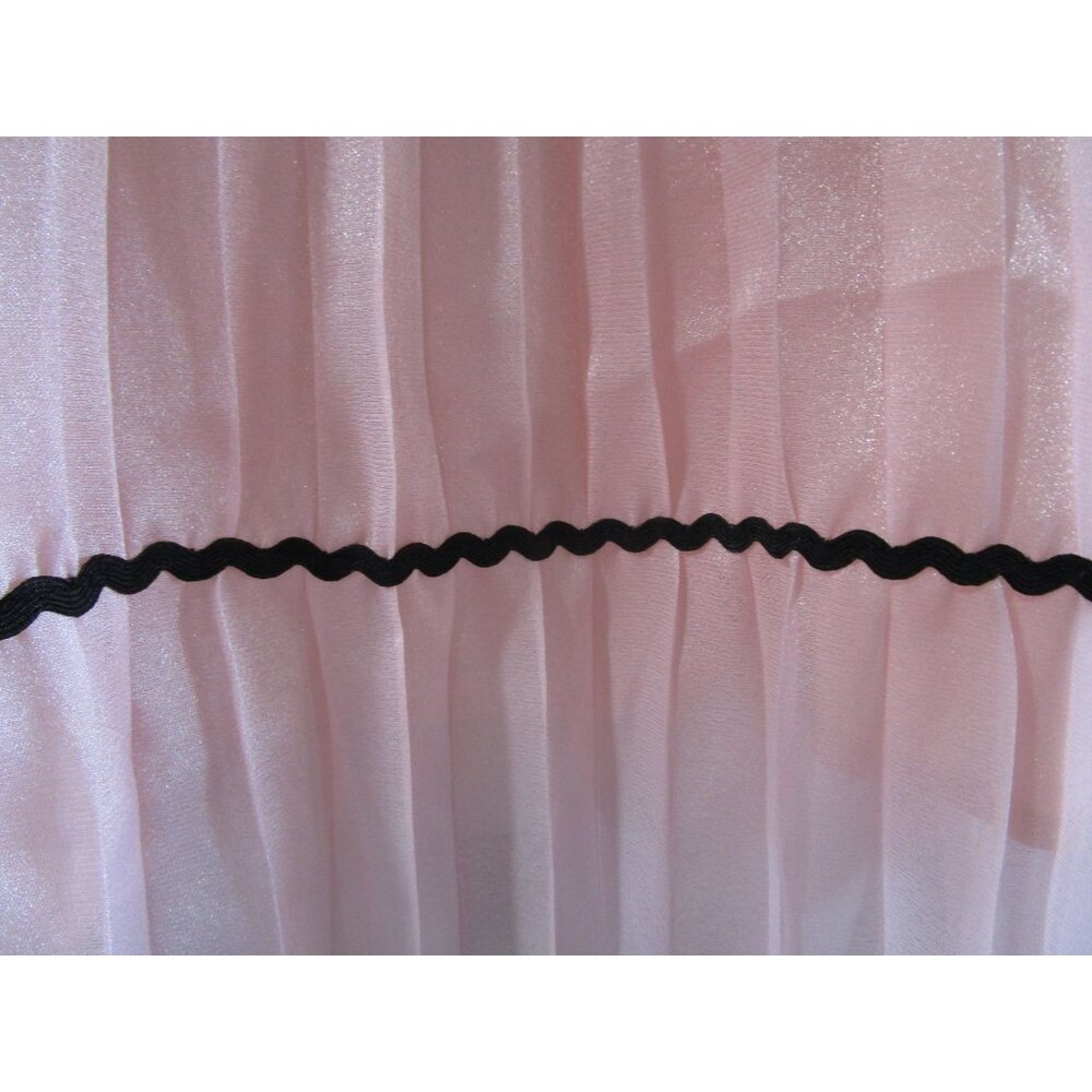 VGU Pink Accordion Pleated Swing Blouse Black RicRac Lace Vintage Style Med EUC - Picture 13 of 15